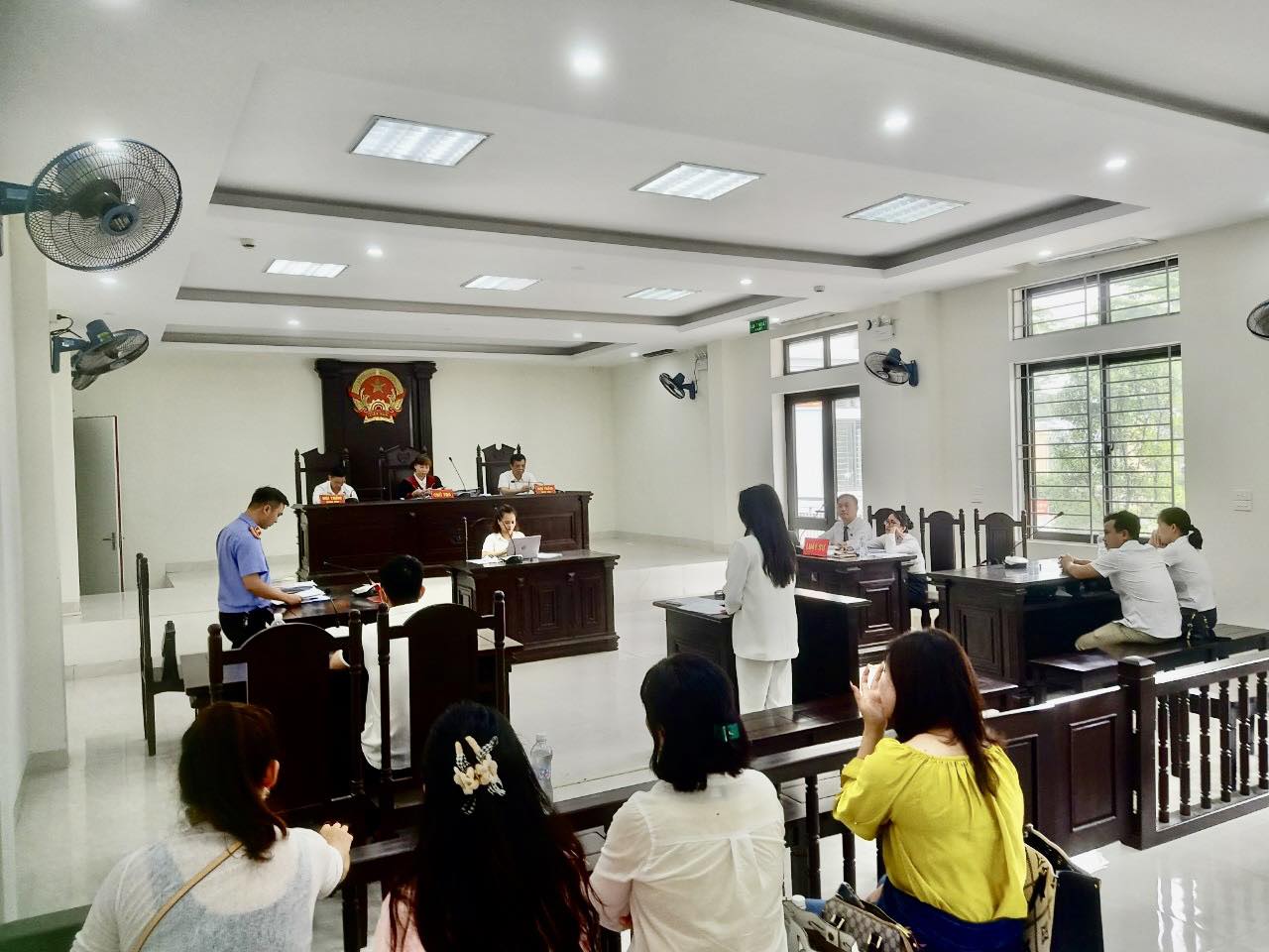 Xâm phạm "thương hiệu kẹo sìu châu", 2 chị em kéo nhau ra toà