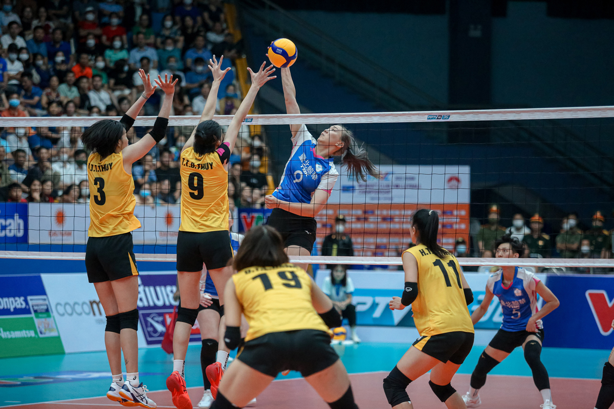 AVC Challenge Cup: Bóng chuyền nữ Việt Nam rộng đường vào bán kết