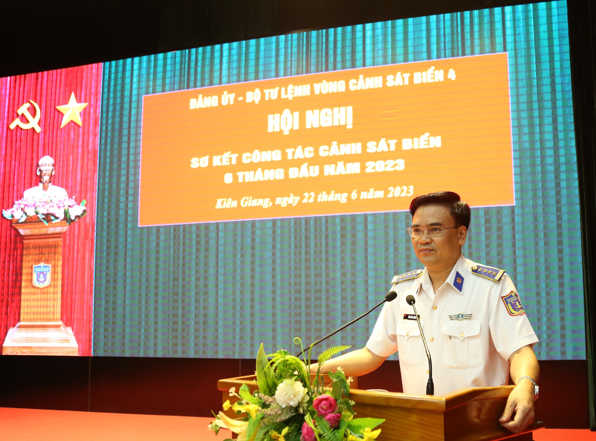 Vùng Cảnh sát biển 4 sẽ xử lý nghiêm tàu cá vi phạm IUU