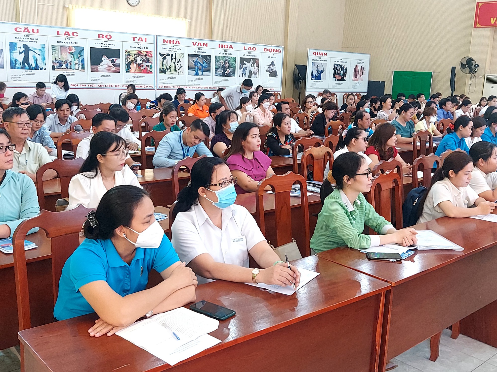 Người lao động cần hỗ trợ học nghề để chuyển đổi nghề, tìm việc làm mới - Ảnh 1.