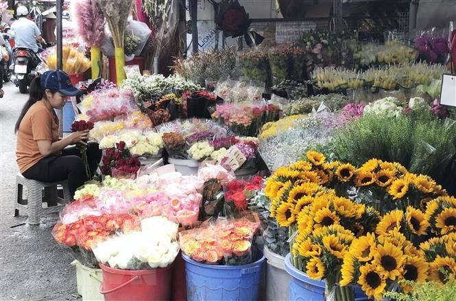 Nhộn nhịp thị trường Tết Đoan Ngọ