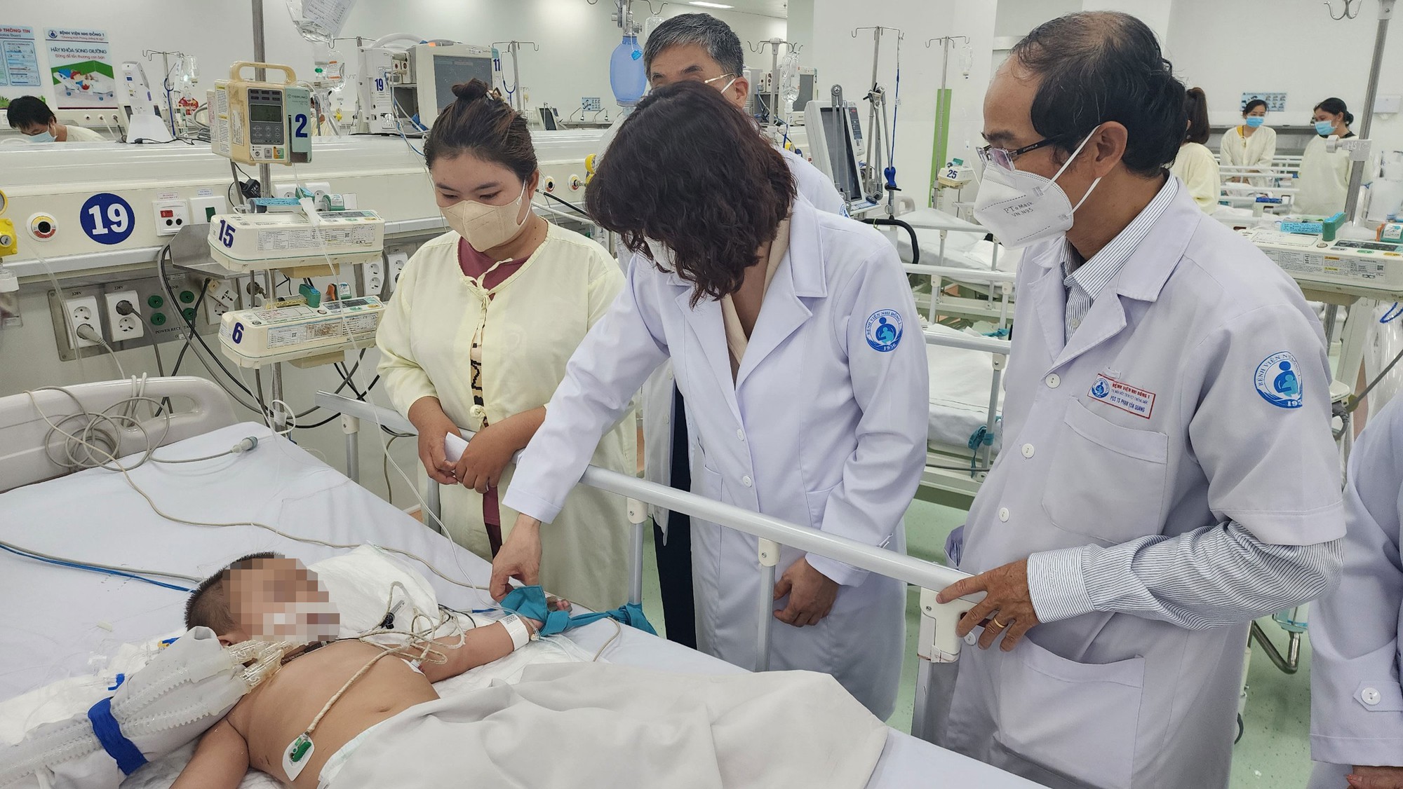 Thiếu thuốc điều trị bệnh tay ch&acirc;n miệng