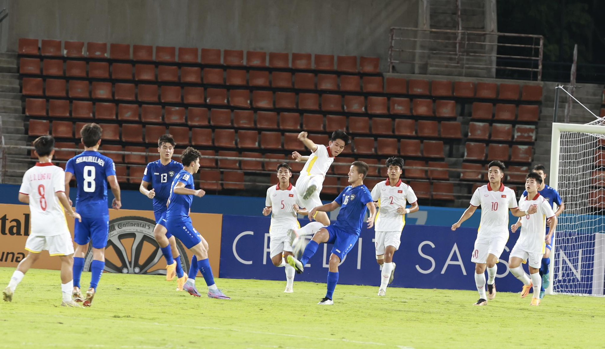 U17 Asian Cup 2023: U17 Việt Nam rời giải với 1 điểm, ch&oacute;t bảng - Ảnh 1.