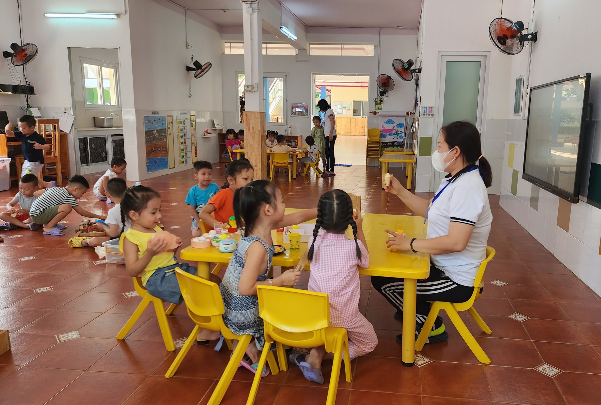 460 ca tay chân miệng mỗi tuần tại các tỉnh thành phía Nam