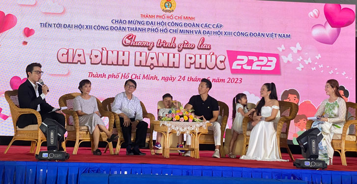 Tuyên dương 100 gia đình CNVC-LĐ tiêu biểu