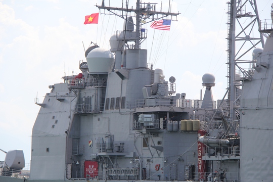 Nh&oacute;m t&agrave;u s&acirc;n bay USS Ronald Reagan của Mỹ thăm Việt Nam - Ảnh 18.