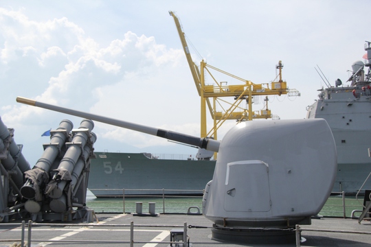Nh&oacute;m t&agrave;u s&acirc;n bay USS Ronald Reagan của Mỹ thăm Việt Nam - Ảnh 16.