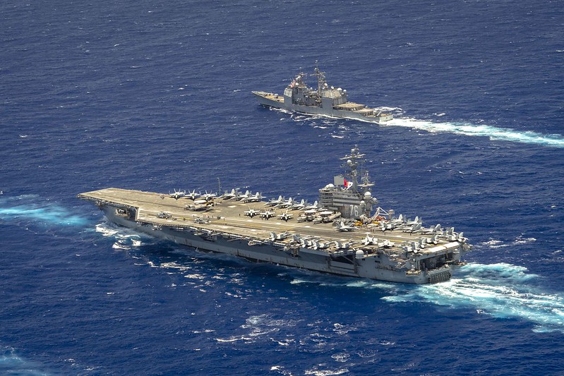 Nh&oacute;m t&agrave;u s&acirc;n bay USS Ronald Reagan của Mỹ thăm Việt Nam - Ảnh 7.