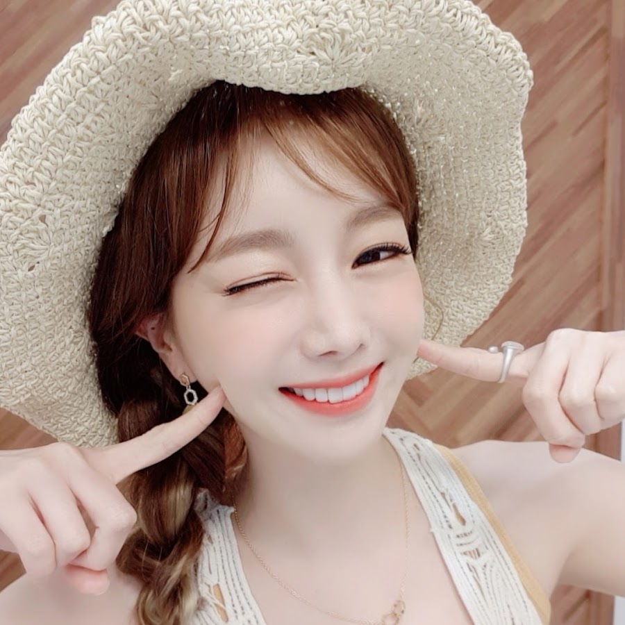 Sao YouTuber tiết lộ thu nhập một tháng bằng 14 năm làm diễn viên - Ảnh 4.