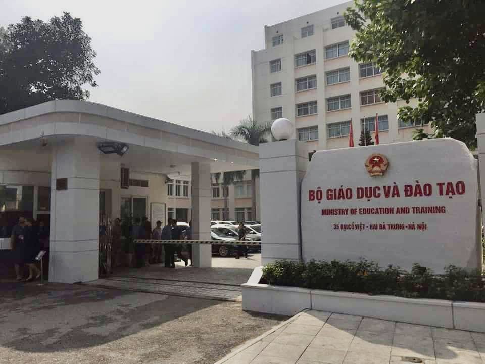 Cựu cục phó cùng thuộc cấp chỉnh sửa, thay đổi cơ chế xuất đề thi