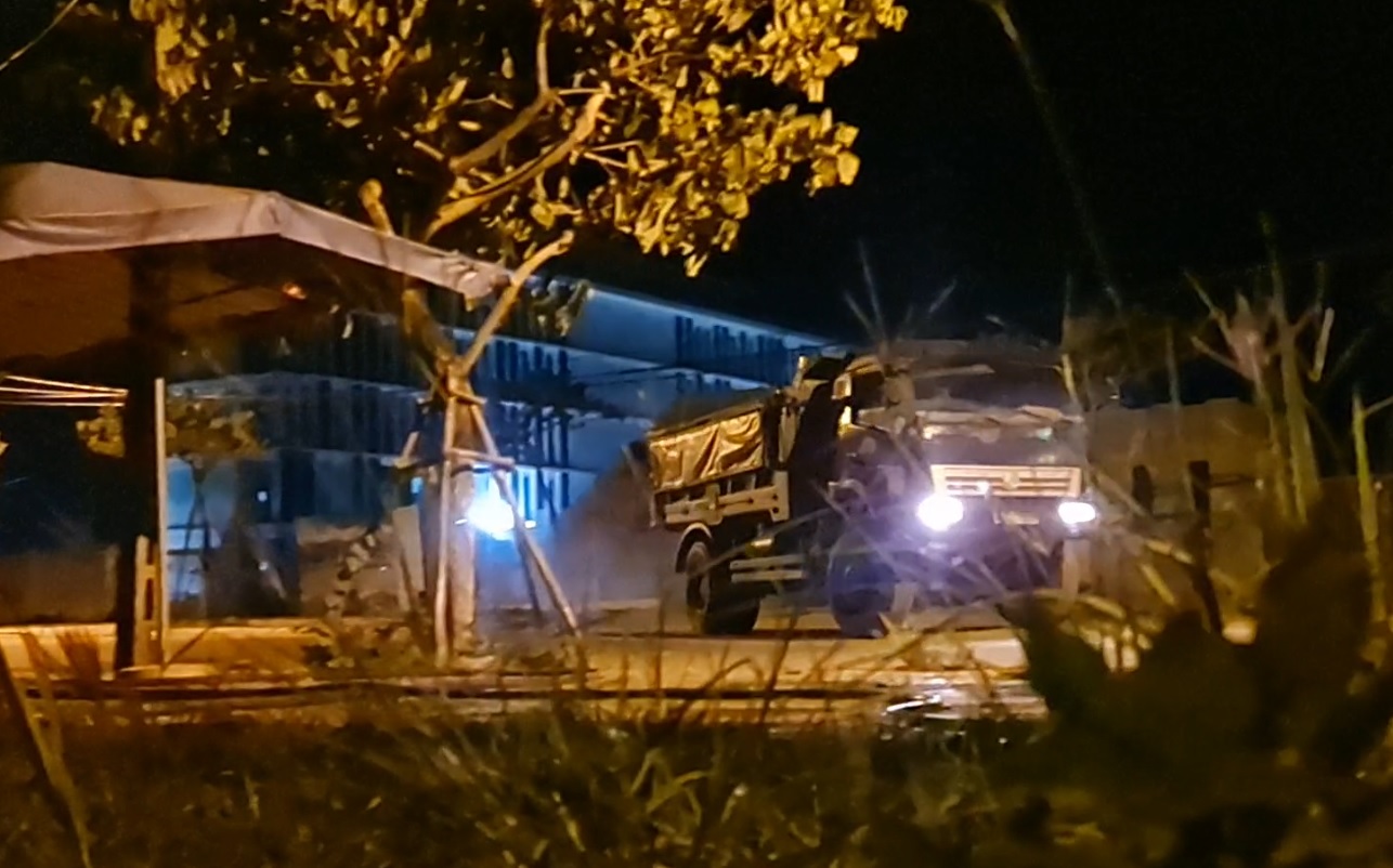 Đo&agrave;n xe tải trọng lớn lộng h&agrave;nh v&agrave;o đường cấm ngay trung t&acirc;m Đ&agrave; Nẵng - Ảnh 10.
