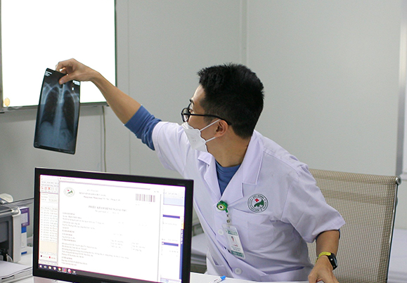 Dịch COVID-19 hôm nay: Ca mắc và bệnh nhân nặng tăng