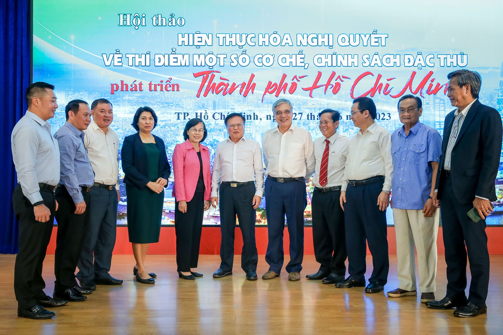 Thí điểm một số cơ chế, chính sách đặc thù phát triển TP HCM: Hình mẫu về đổi mới cho cả nước