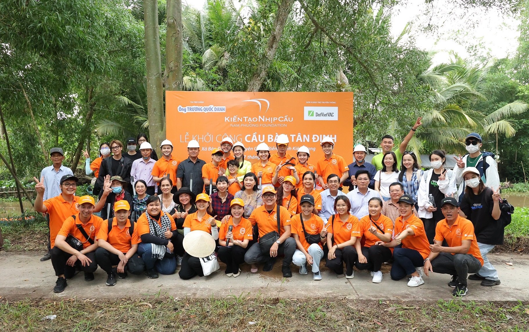 Doanh nghiệp TP HCM khen thưởng cho c&aacute;c VĐV tham gia ASEAN Paragames 12 - Ảnh 3.