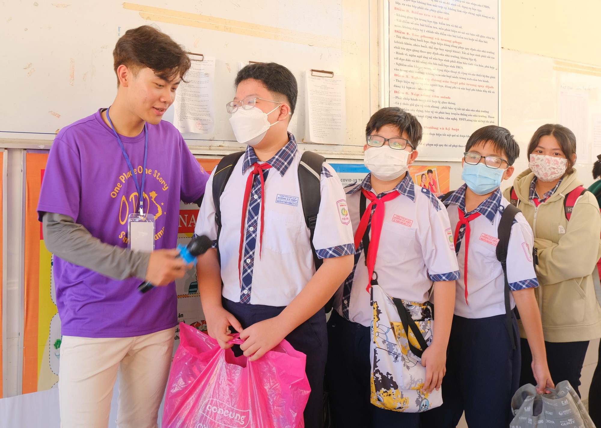 Quỹ Đinh Thiện L&yacute; khai mạc Trại h&egrave; tiếng Anh tại S&oacute;c Trăng - Ảnh 2.