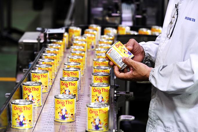 Kh&ocirc;ng chỉ c&oacute; sao từ Michelin, lần đầu ti&ecirc;n c&aacute;c sản phẩm sữa Việt Nam nhận được 3 sao cho vị ngon - Ảnh 3.