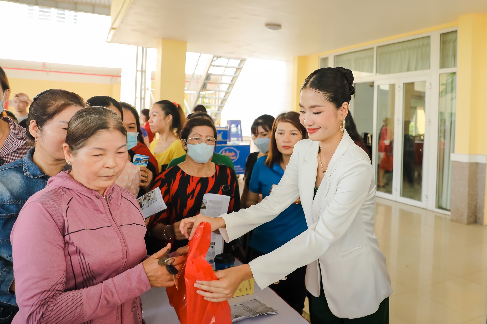 Hỗ trợ lao động mất việc chuyển đổi nghề v&agrave; khởi nghiệp - Ảnh 1.