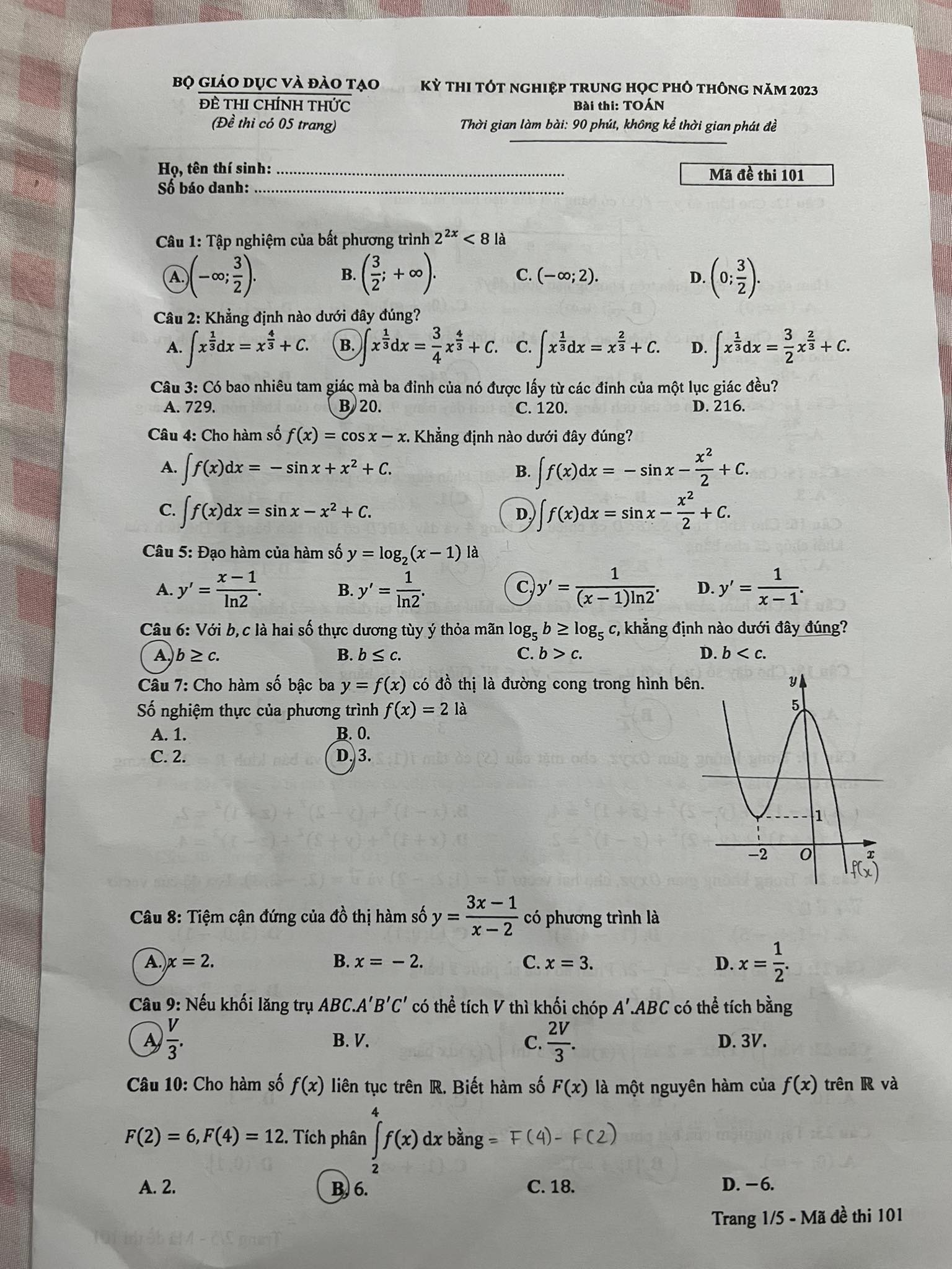 Thi tốt nghiệp THPT năm 2023: Giải đề thi m&ocirc;n to&aacute;n - Ảnh 6.