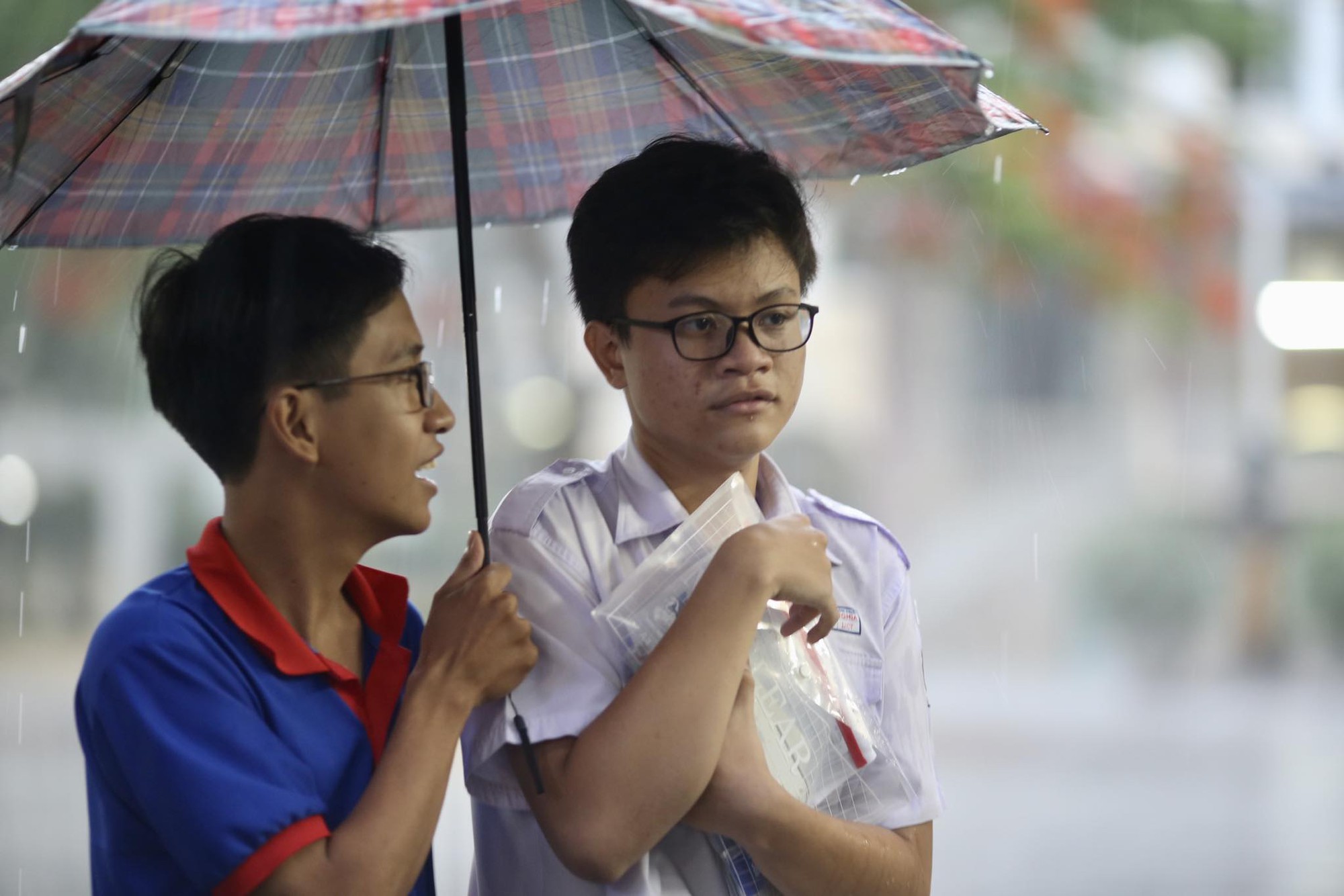 Thi tốt nghiệp THPT năm 2023: Giải đề thi m&ocirc;n to&aacute;n - Ảnh 3.