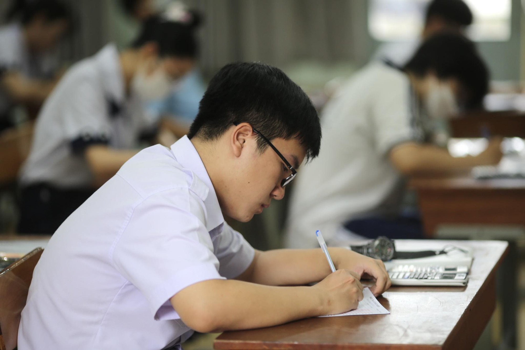 TP HCM: 2 thí sinh được đặc cách, đón xem gợi ý giải đề môn toán