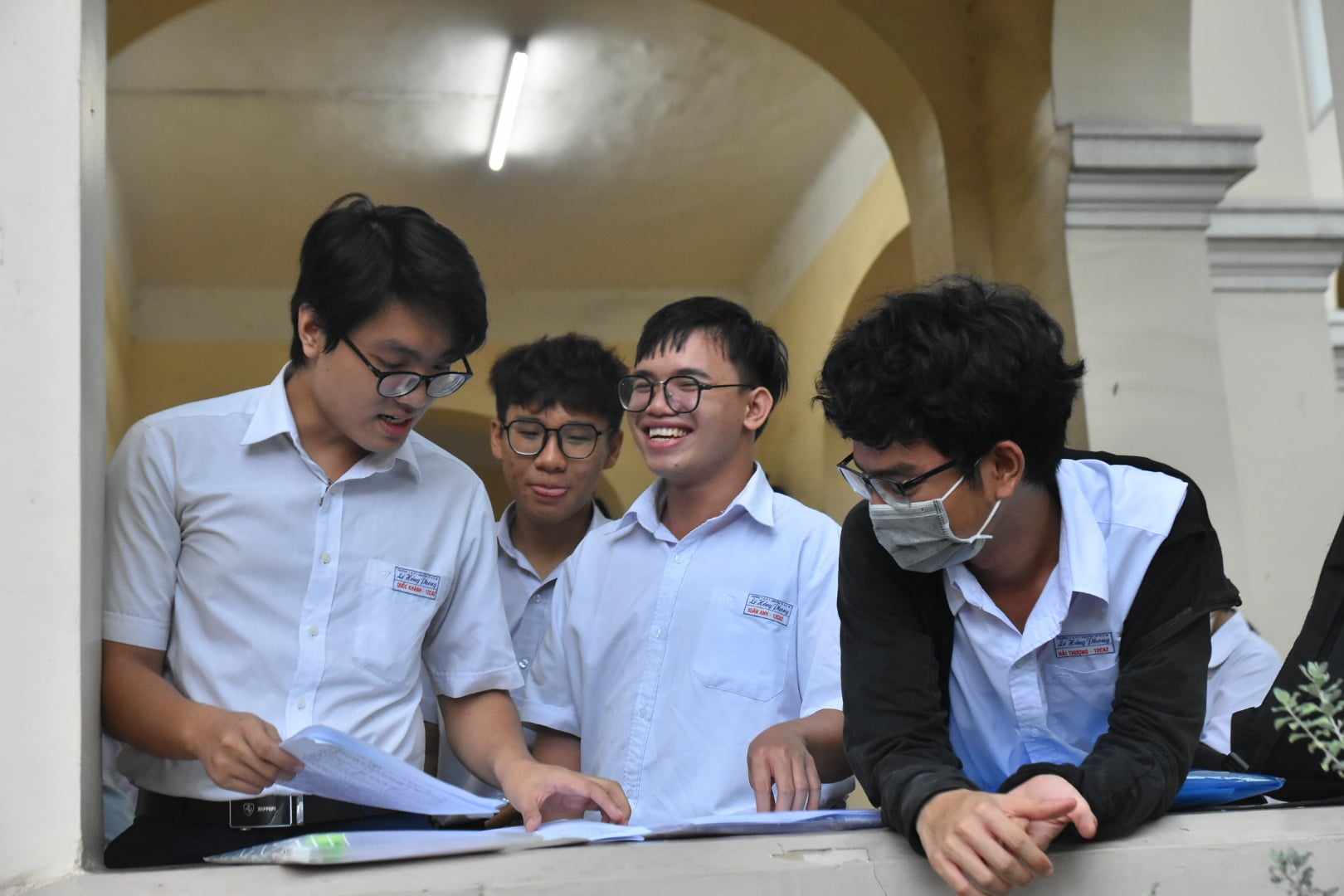 Thi tốt nghiệp THPT năm 2023: Giải đề thi m&ocirc;n to&aacute;n - Ảnh 5.