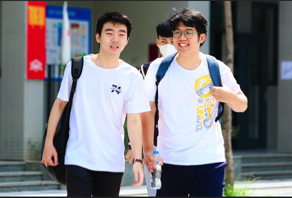 Bộ GD-ĐT: Ảnh chụp đề thi môn ngữ văn xuất hiện trên mạng không ảnh hưởng đến kỳ thi