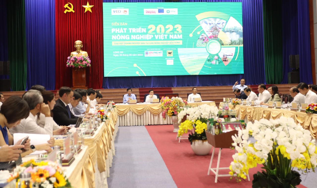 Y&ecirc;u cầu n&oacute;ng của Bộ trưởng L&ecirc; Minh Hoan  - Ảnh 2.