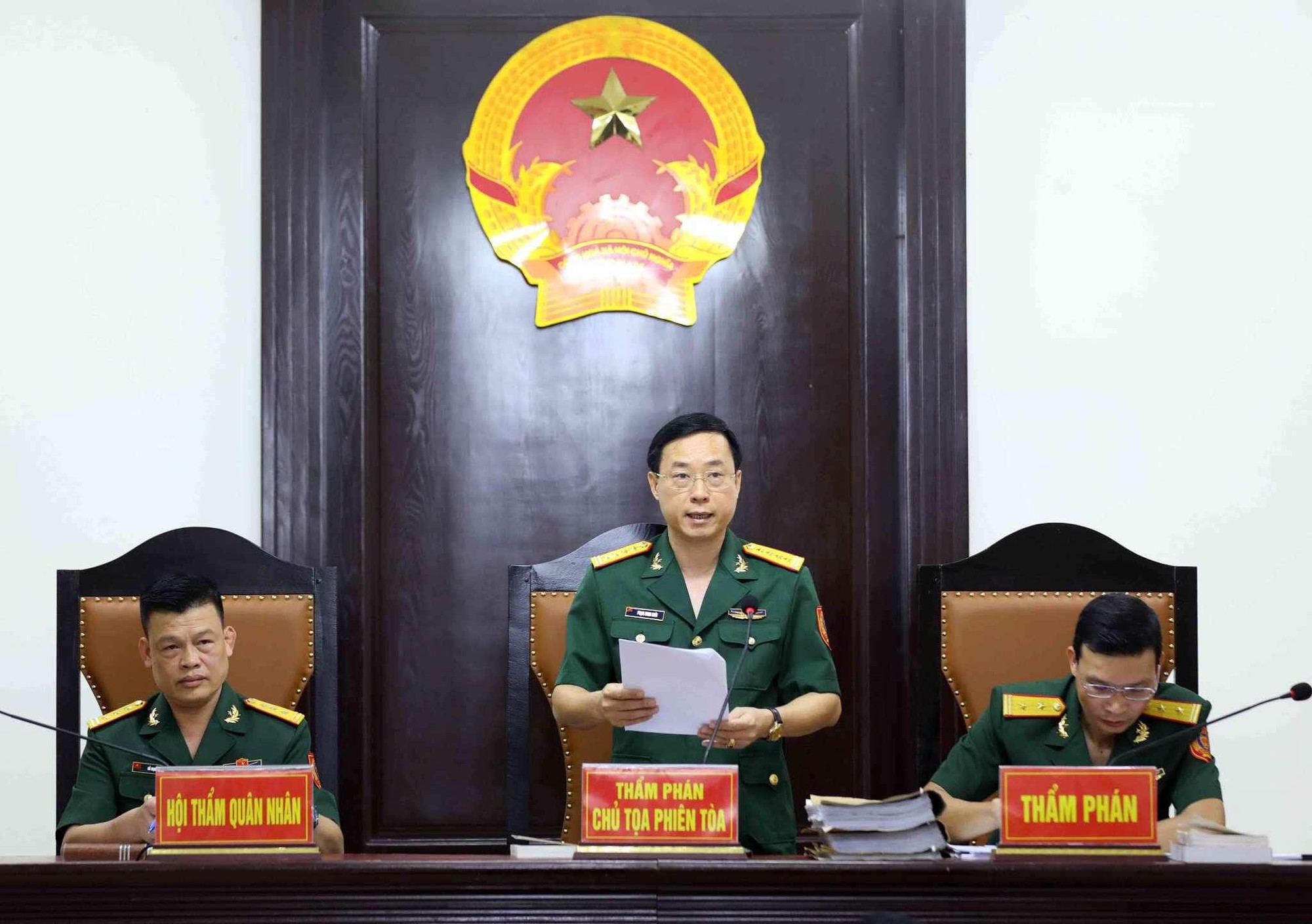 Chiều 29-6, tuyên án 5 cựu tướng Cảnh sát biển "không giữ mình trước cám dỗ"