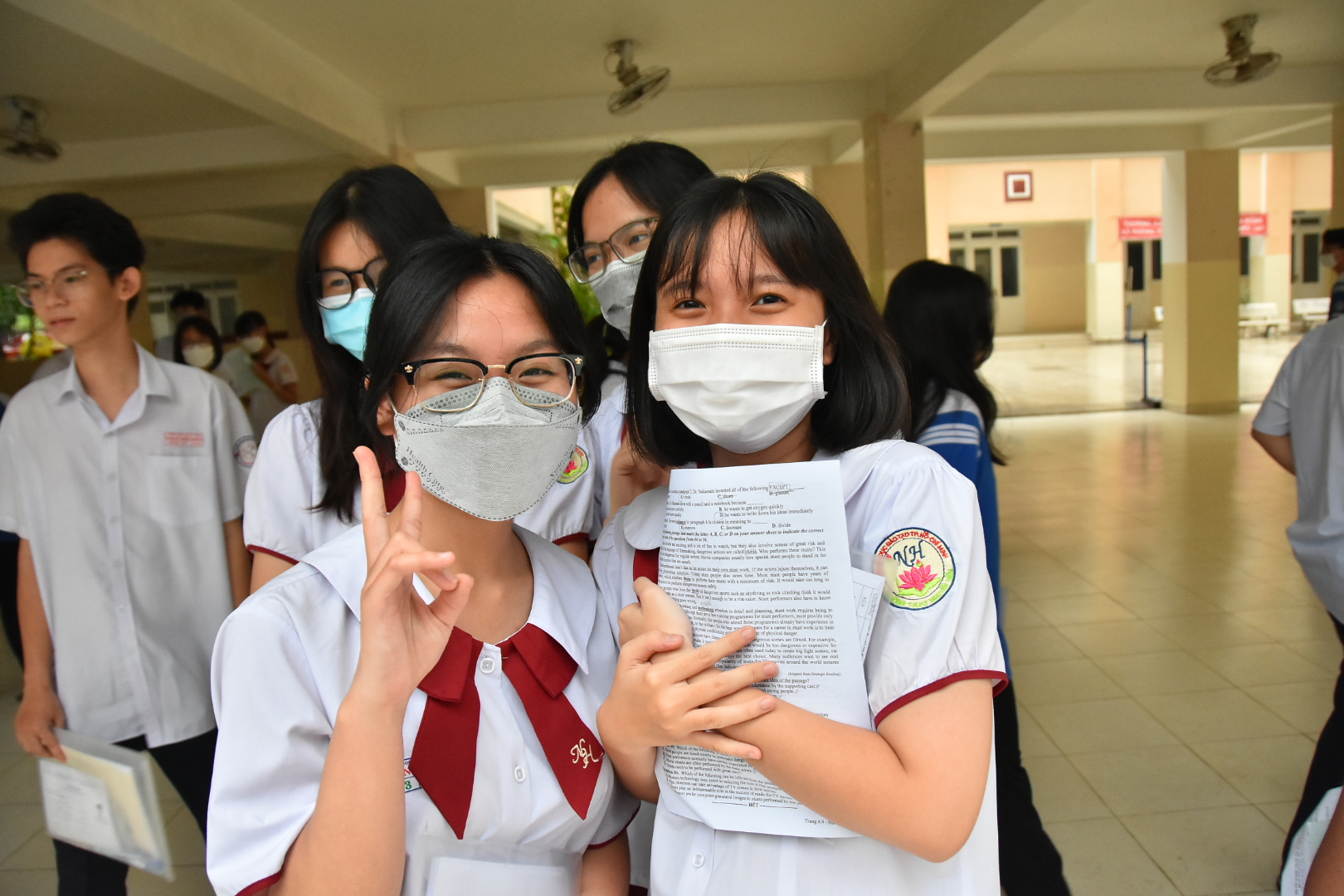 Chi tiết đề thi, giải đề thi môn tiếng Anh