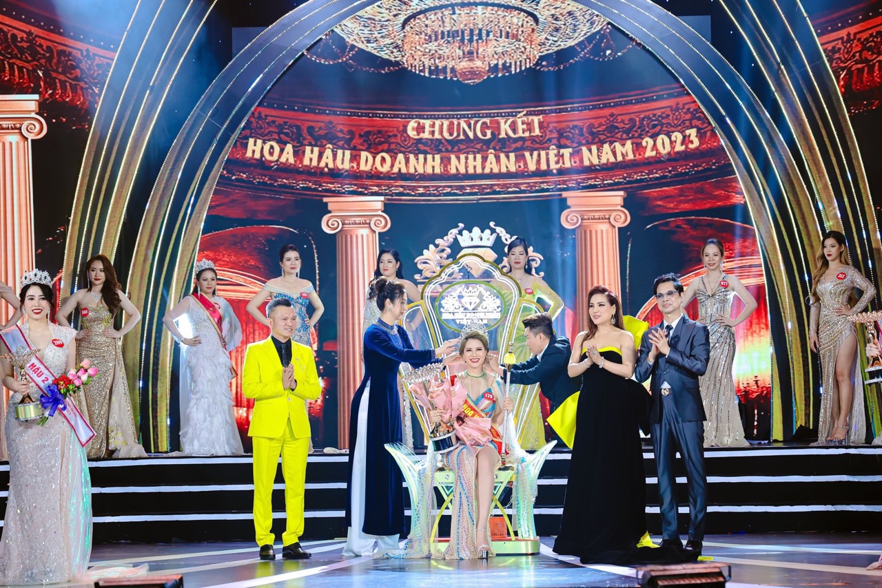 Vụ trùng tên cuộc thi Hoa hậu Doanh nhân Việt Nam: Hãng truyền thông Topstar nói gì?
