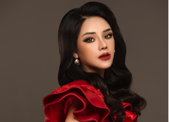 Á quân Thần tượng Bolero  Tô Ngọc Hà gây bất ngờ với  "Mùa hè bỏng cháy"