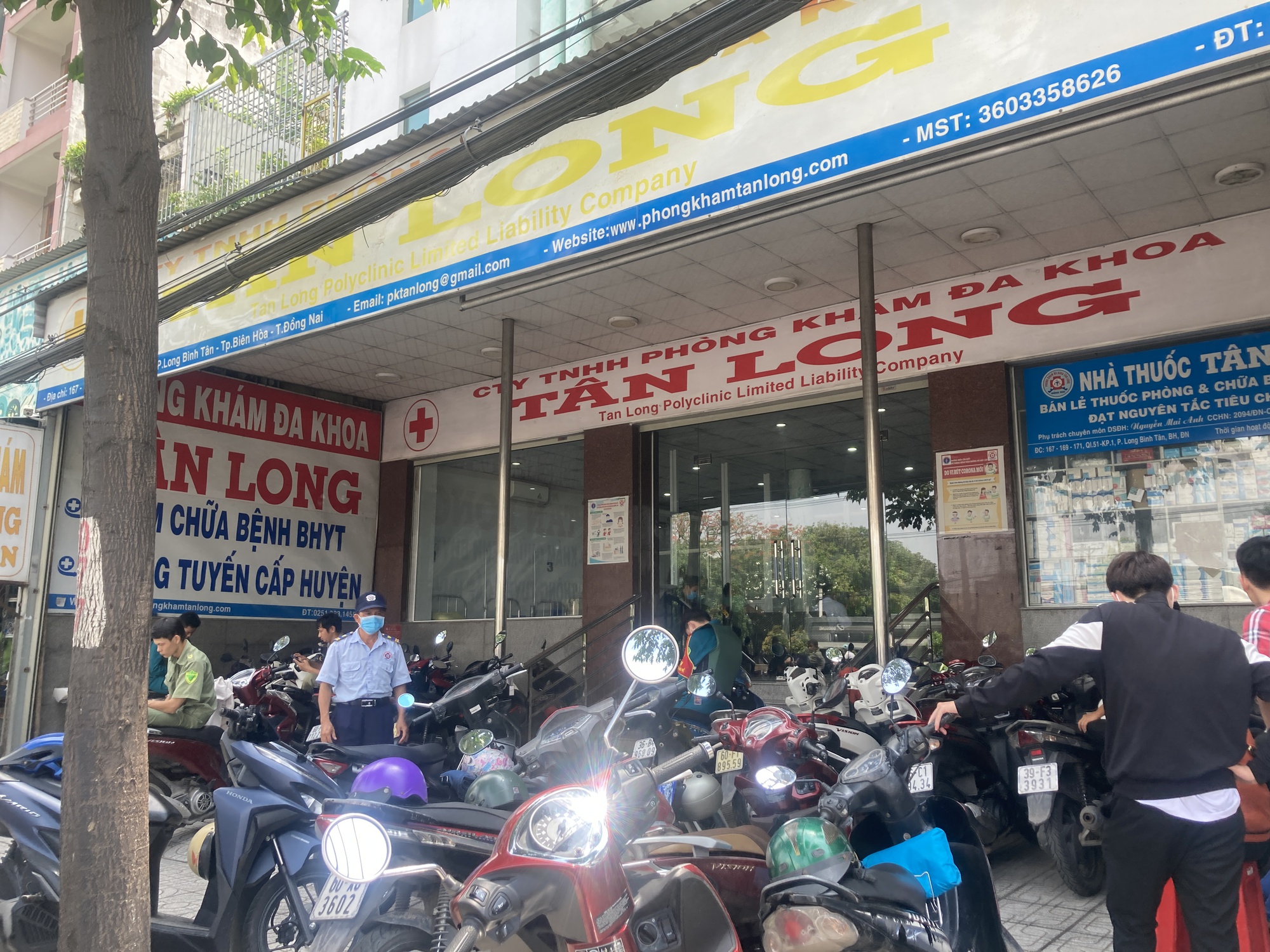 Vụ trục lợi bảo hiểm: 4 phòng khám bị tạm dừng khám BHYT