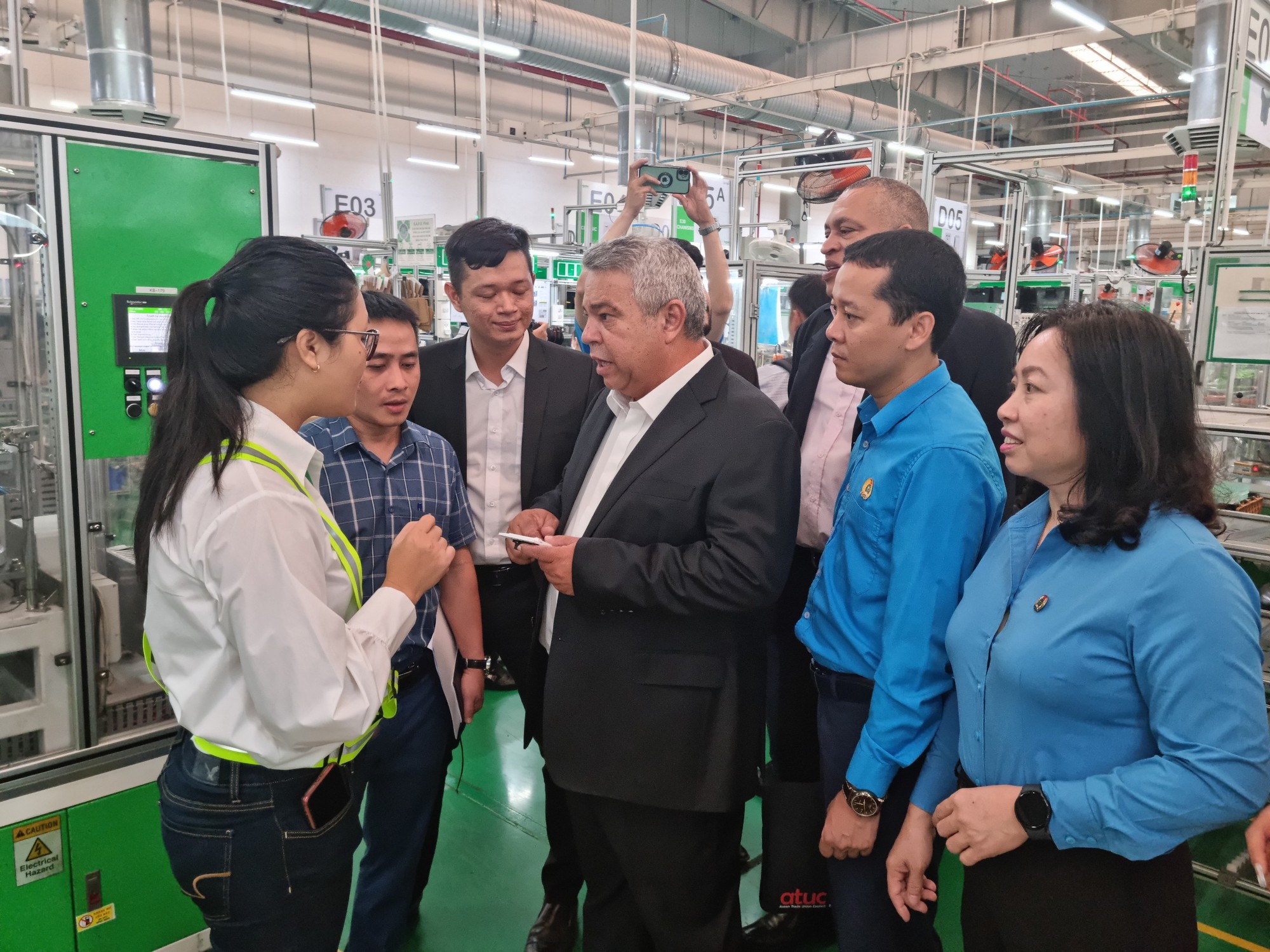 Đo&agrave;n Cuba tham quan 2 doanh nghiệp c&oacute; vốn nước ngo&agrave;i tại Việt Nam - Ảnh 5.