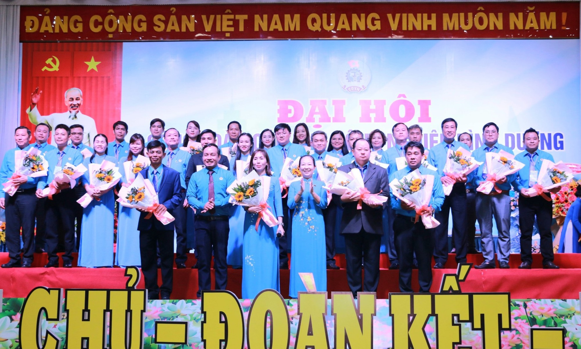B&agrave; L&ecirc; Thị Hồng Nhung t&aacute;i đắc cử Chủ tịch C&ocirc;ng đo&agrave;n c&aacute;c KCN B&igrave;nh Dương - Ảnh 1.