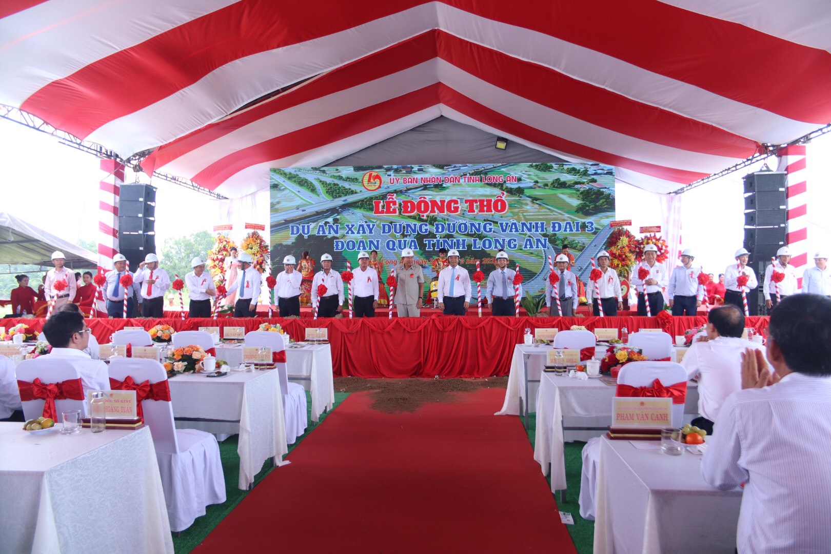 Khởi c&ocirc;ng dự &aacute;n đường V&agrave;nh đai 3 &ndash; TP HCM đoạn qua tỉnh Long An - Ảnh 1.