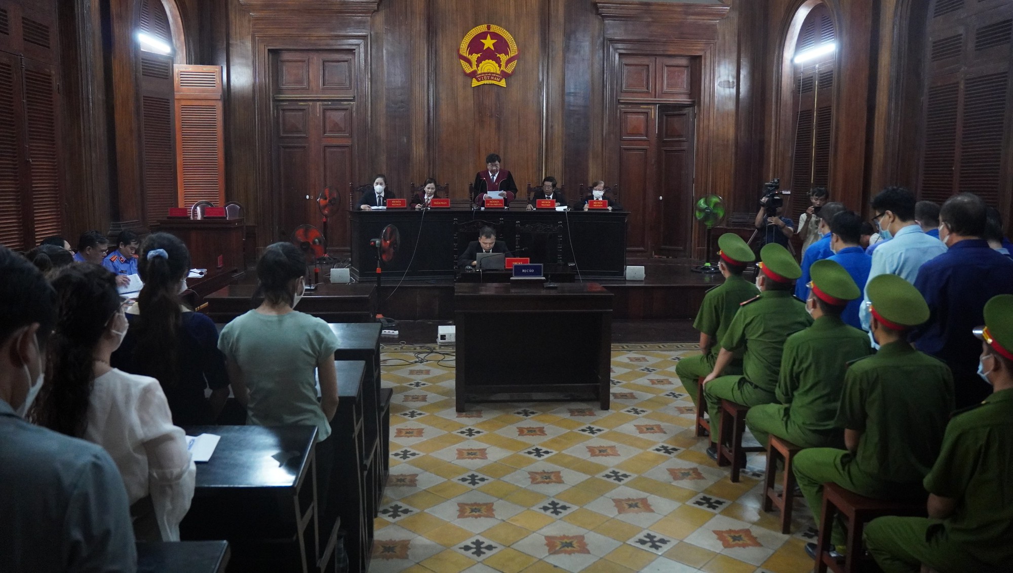 Hơn 365 tỉ đồng hoàn thuế trái luật cho Thuduc House đi về đâu?
