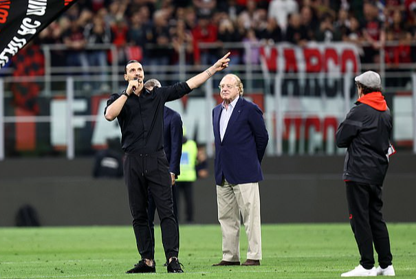 Zlatan Ibrahimovic giải nghệ ở tuổi 41, chia tay m&atilde;i m&atilde;i b&oacute;ng đ&aacute; - Ảnh 6.