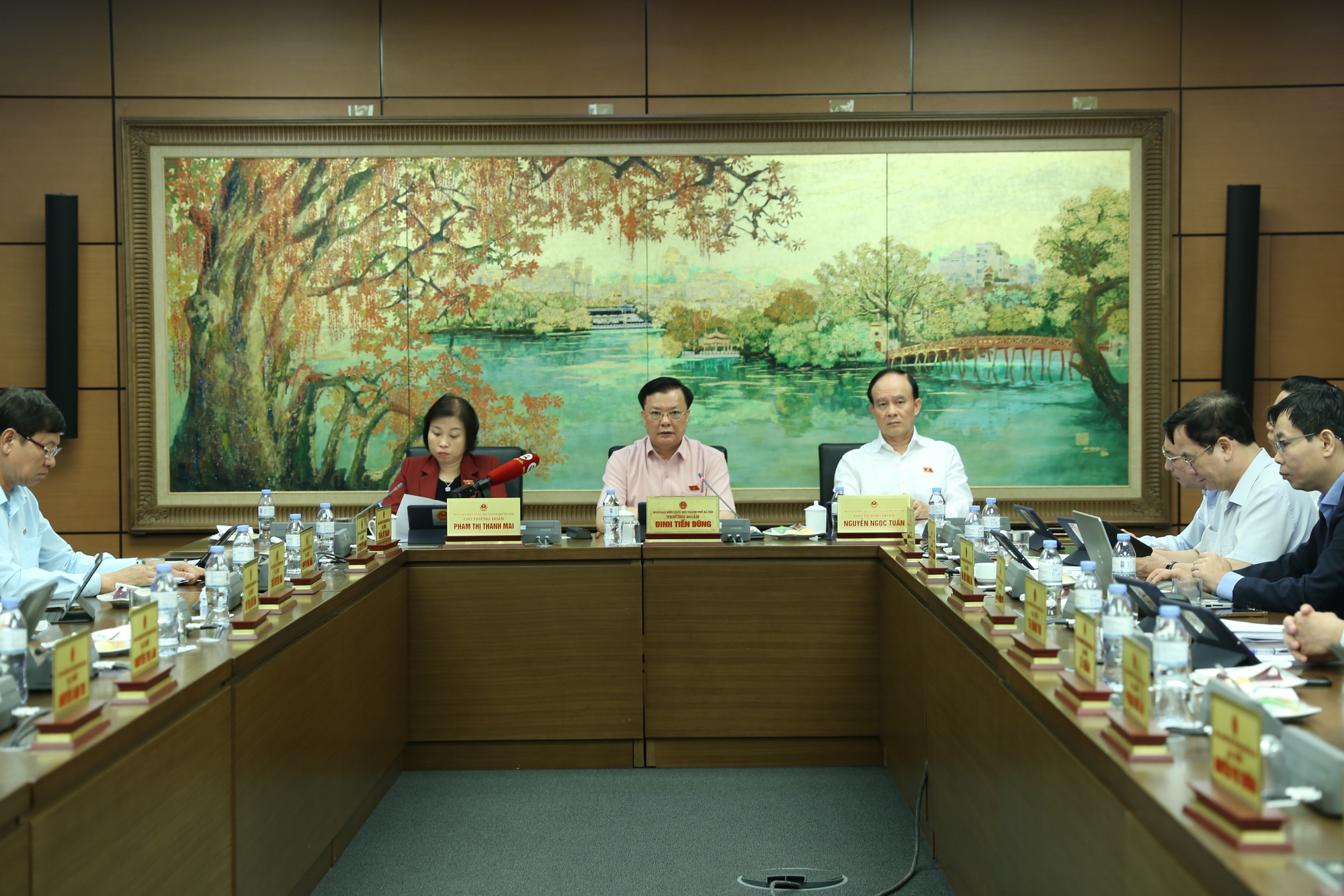 B&iacute; thư H&agrave; Nội: Thật v&ocirc; l&yacute; nếu bố tr&iacute; d&acirc;n ở ph&iacute;a t&acirc;y H&agrave; Nội sang Long Bi&ecirc;n nhận nh&agrave; t&aacute;i định cư - Ảnh 1.