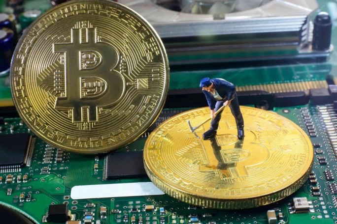Sàn giao dịch tiền số lớn nhất thế giới bị kiện, Bitcoin lập tức mất giá