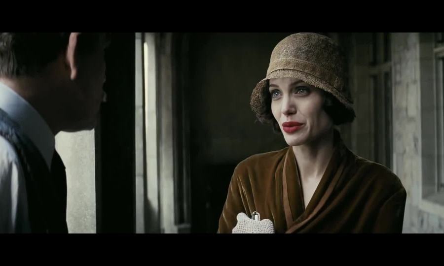 (r) Angelina Jolie: t&agrave;i năng tỏa s&aacute;ng, t&igrave;nh duy&ecirc;n lận đận - Ảnh 6.