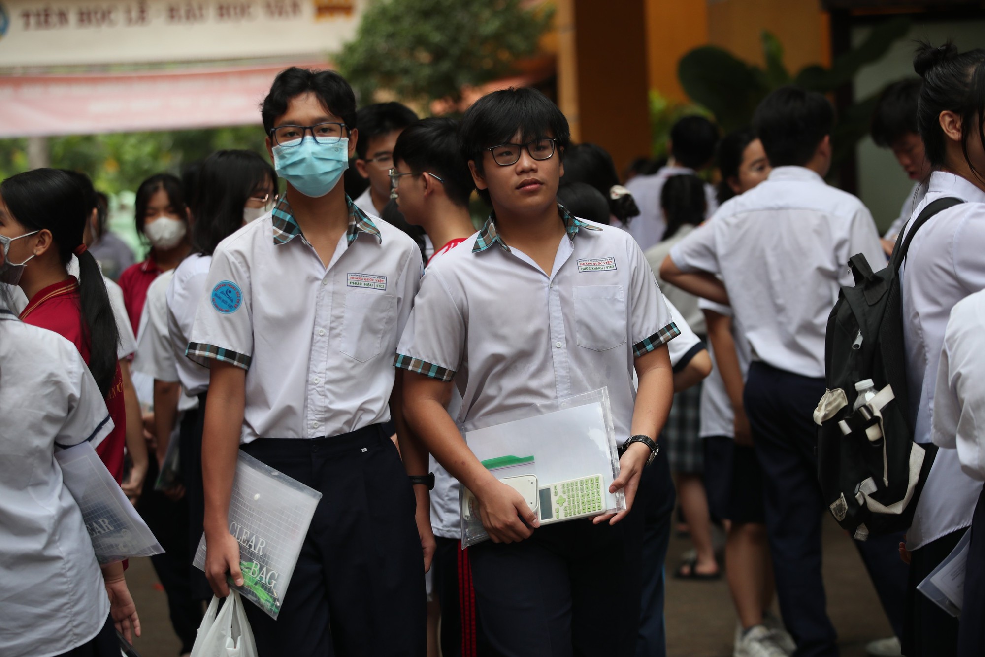 Kết th&uacute;c thi tuyển sinh lớp 10: Xem gợi &yacute; giải đề thi m&ocirc;n to&aacute;n - Ảnh 8.