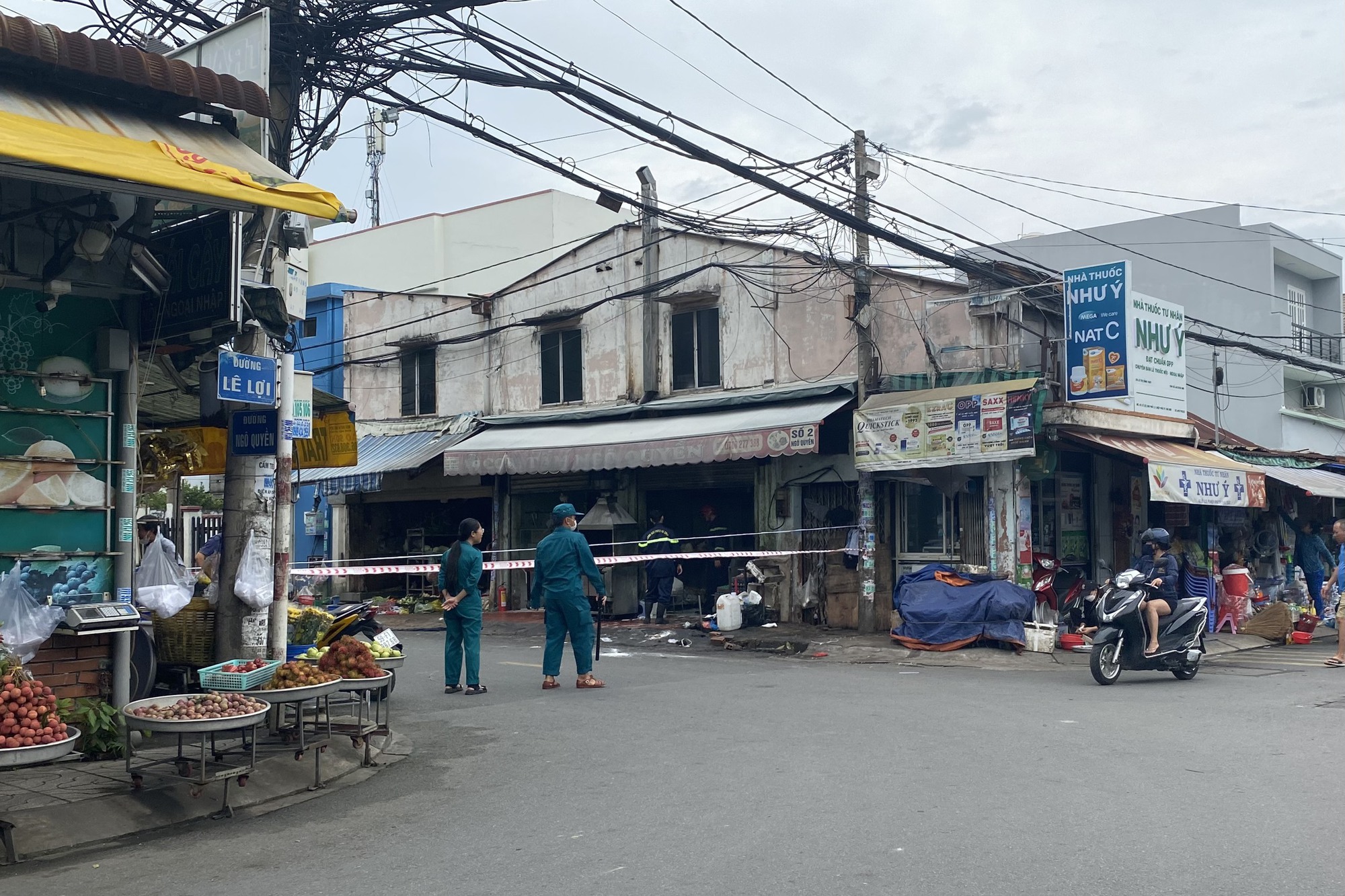 Công an đang phong tỏa quán cơm ở TP Thủ Đức