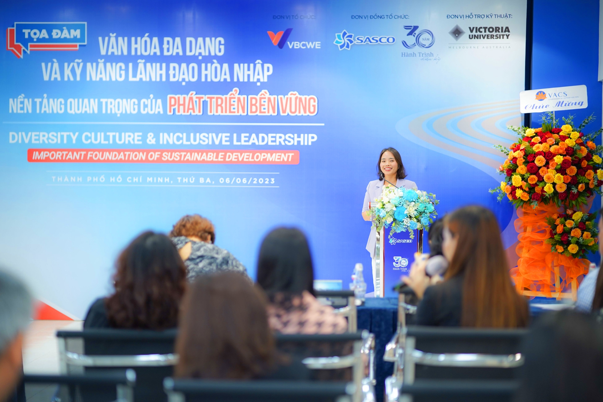 Văn h&oacute;a đa dạng v&agrave; kỹ năng l&atilde;nh đạo h&ograve;a nhập - Nền tảng quan trọng của ph&aacute;t triển bền vững - Ảnh 5.