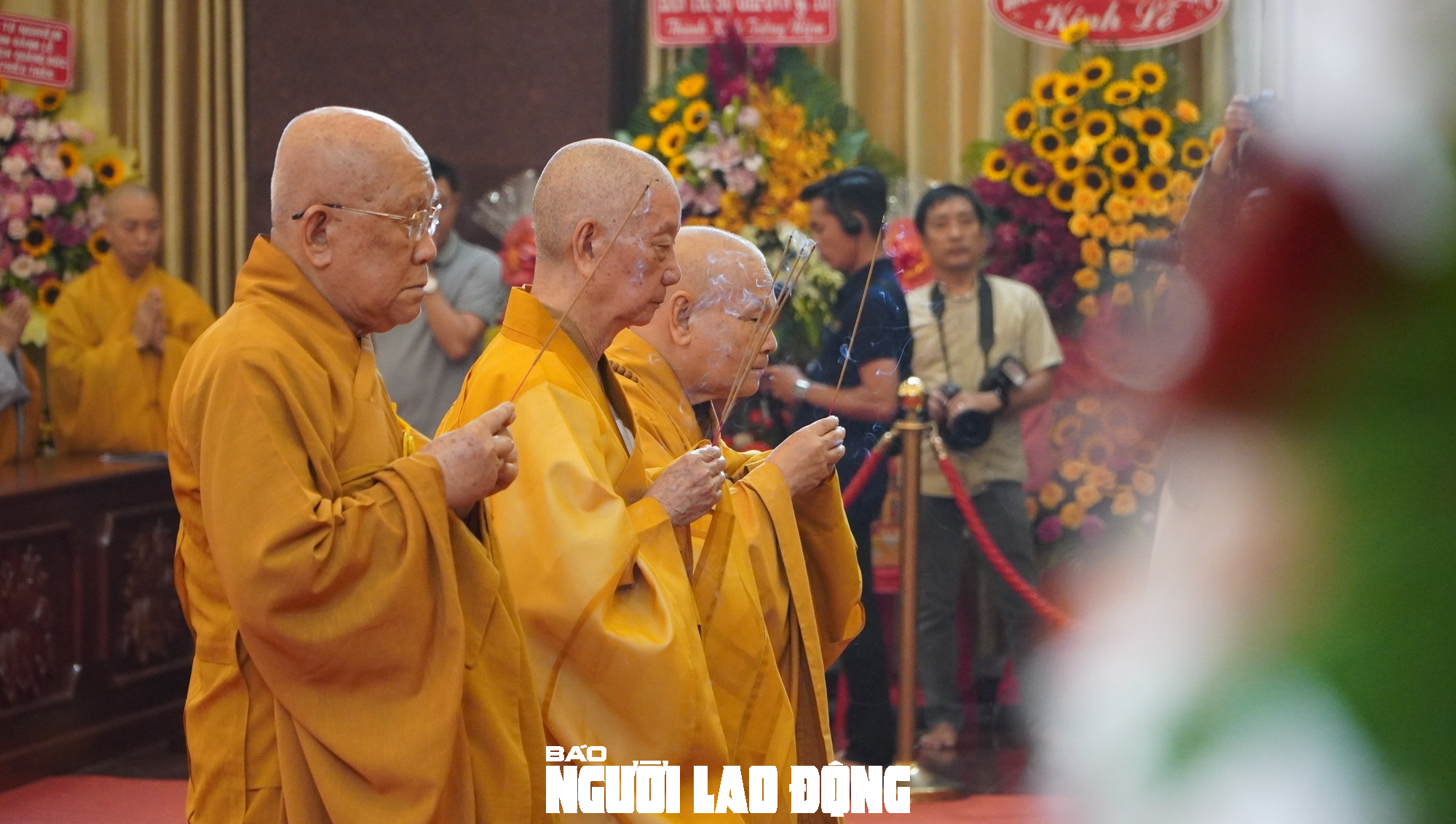 Tưởng niệm 60 năm Bồ t&aacute;t Th&iacute;ch Quảng Đức vị ph&aacute;p thi&ecirc;u th&acirc;n - Ảnh 1.