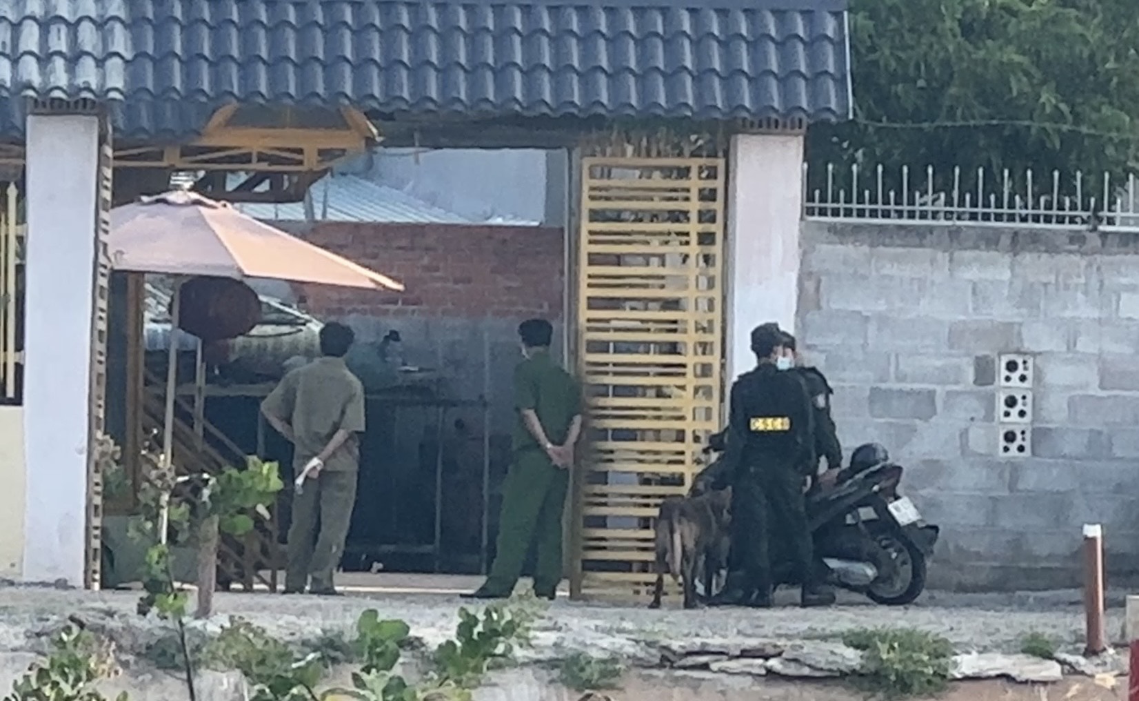 VIDEO: Hình ảnh trùm giang hồ Thảo “lụi” sa lưới Công an tại TP HCM