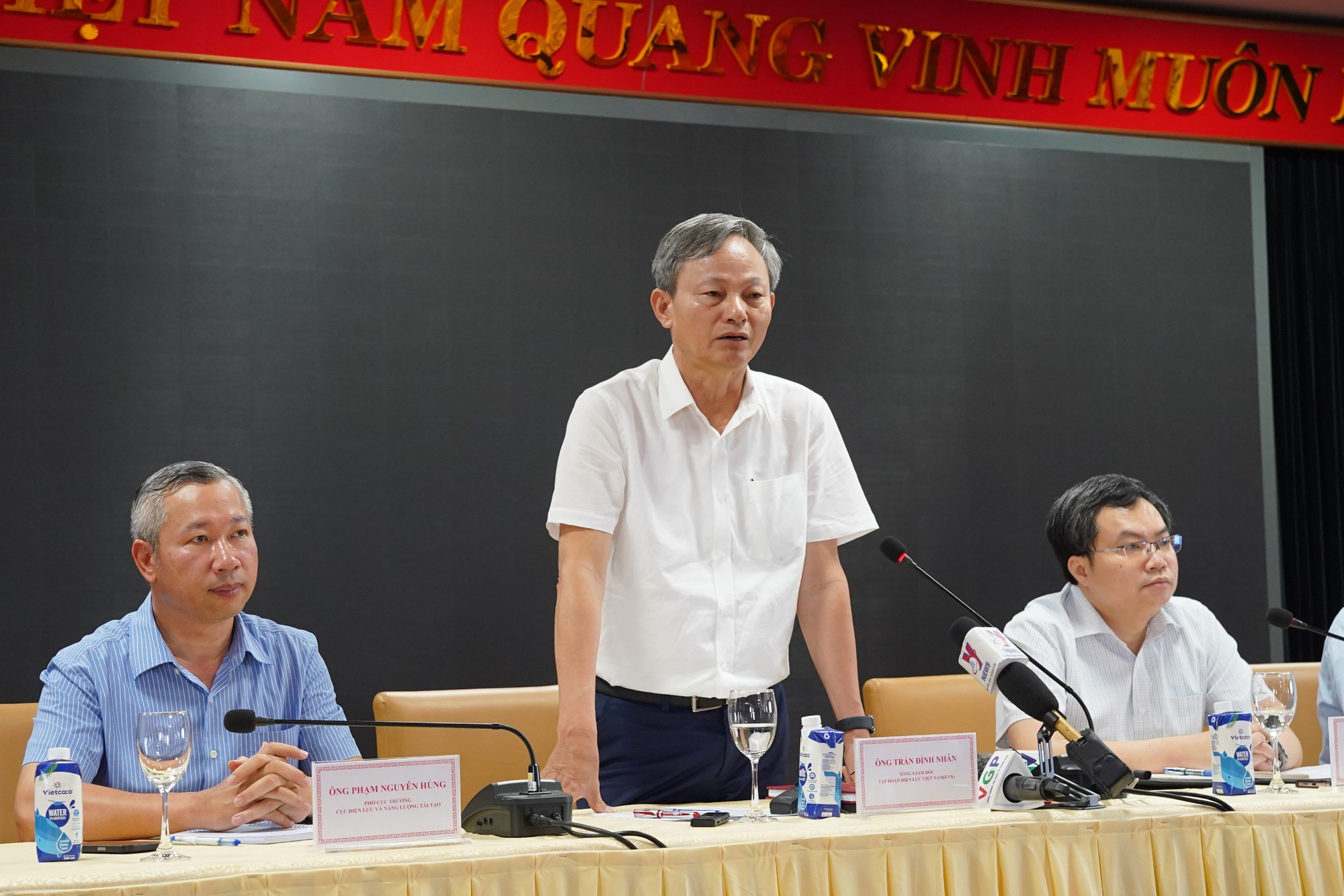 Cục trưởng Cục Điều tiết điện lực xin lỗi người dân, doanh nghiệp vì thiếu điện - Ảnh 3.