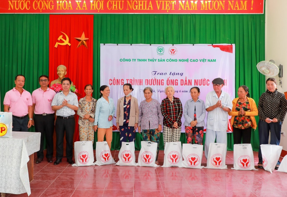 Người d&acirc;n th&ocirc;n Th&acirc;m Kh&ecirc; c&oacute; nước sạch - Ảnh 5.