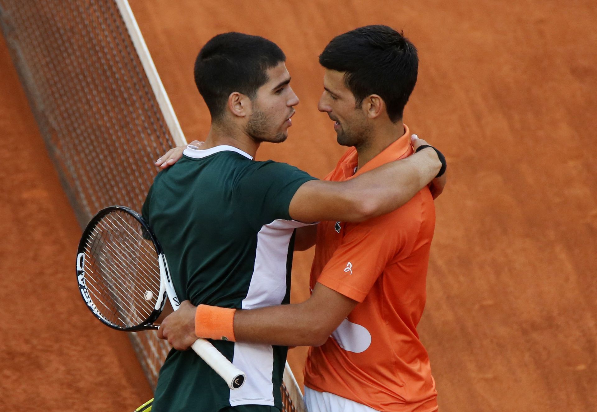 Alcaraz chạm trán Djokovic, chung kết sớm ở Roland Garros 2023