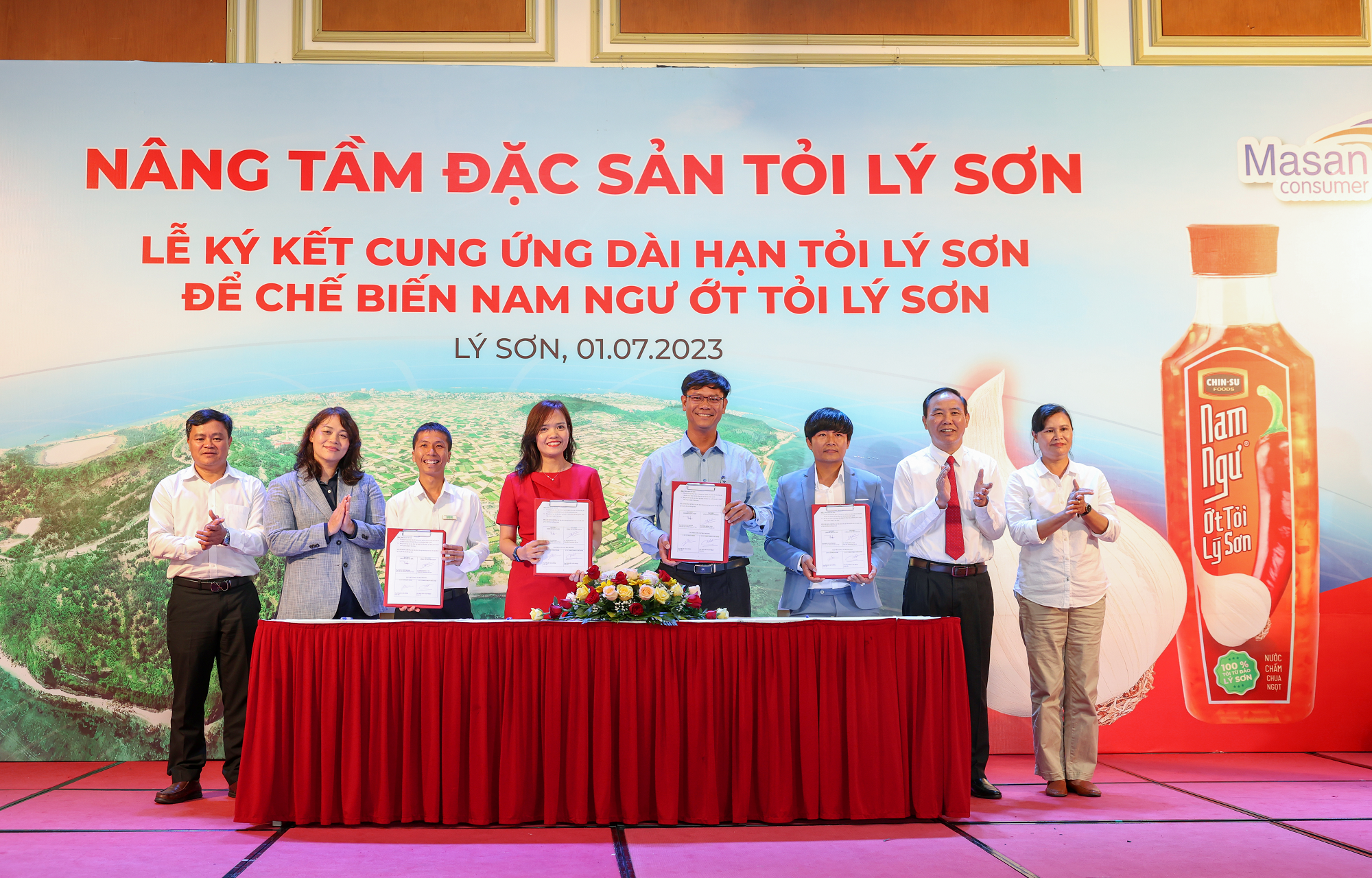 Ký kết cung ứng dài hạn tỏi Lý Sơn để chế biến Nam Ngư ớt tỏi Lý Sơn - Ảnh 1.
