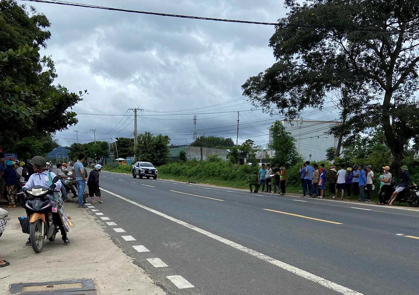Hé lộ nguyên nhân 2 nhóm thanh niên hỗn chiến, 3 người thương vong